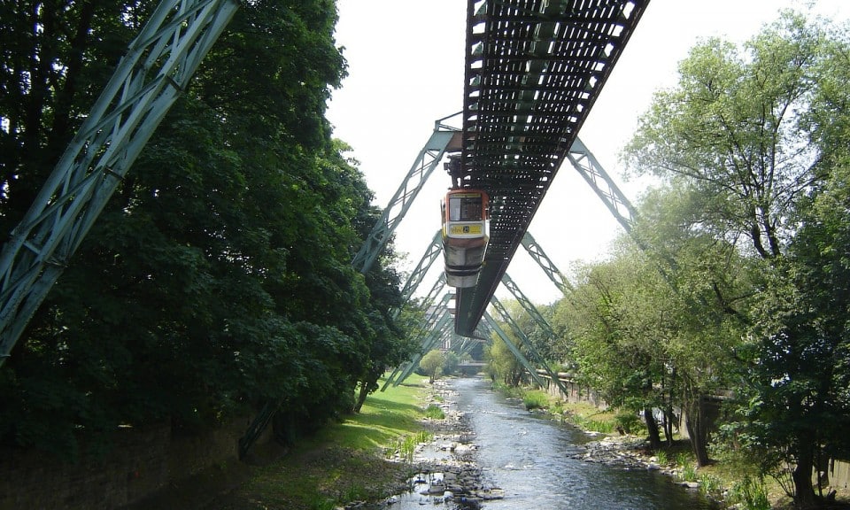 Schwebebahn in Wuppertal im Bergischen Land
