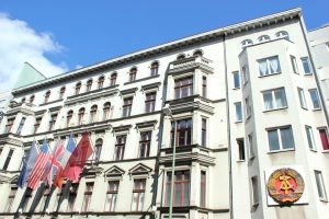 Das geteilte Haus am Checkpoint Charlie