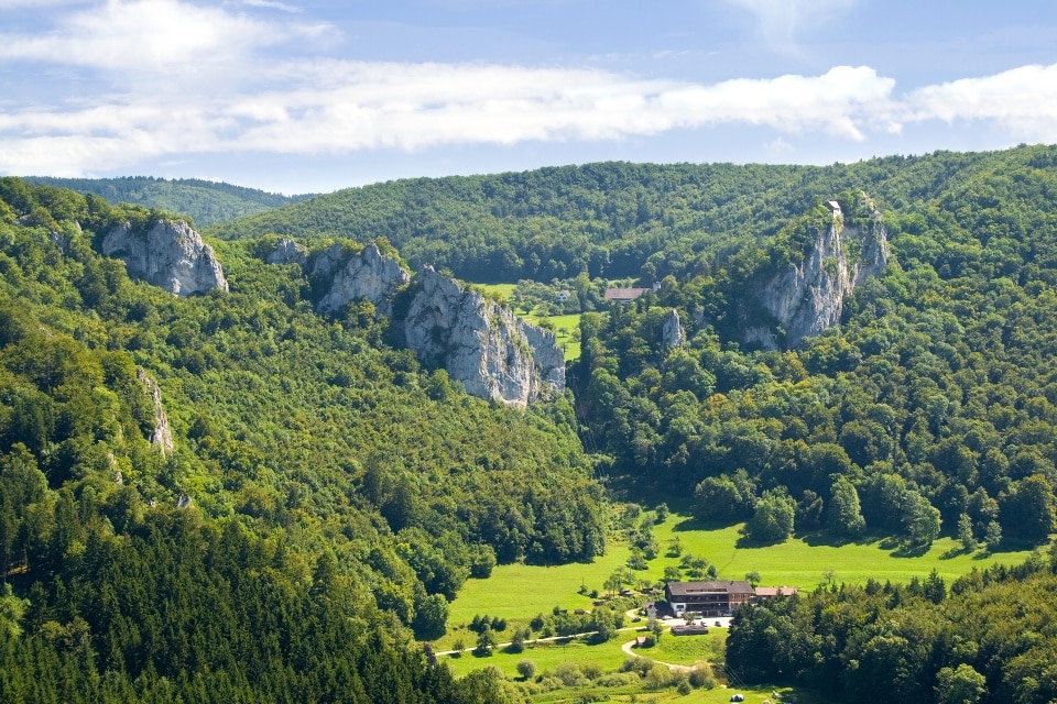 Landschaft im oberen Donautal Landschaft im oberen Donautal am Fuß der Schwäbischen Alb