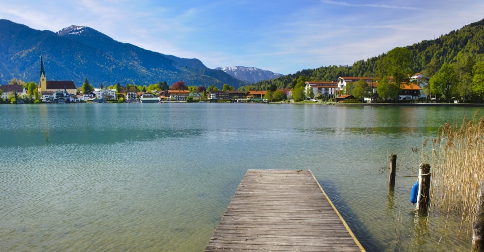Rottach-Egern am Tegernsee mit Blick auf den Malerwinkl