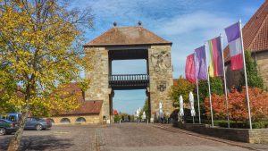 Das deutsche Weintor in Schweigen an der südlichen Weinstraße