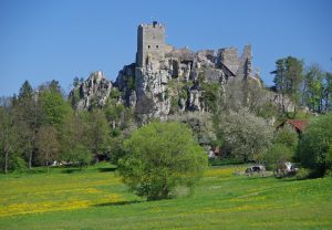 Burgruine Weißenstein - Wandern auf dem Böhmweg
