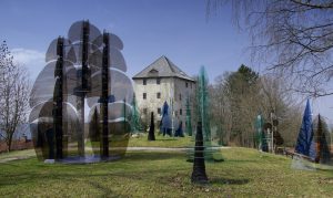 Gläserner Wald an der Burgruine Weißenstein bei Regen - Ostbayerische Glasstraße