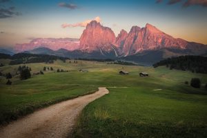 Seiser Alm mit Blick auf die Langkofelgruppe