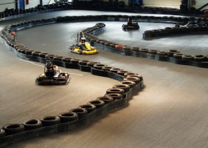 Indoor Kartbahn, Indoor-Freizeit-Tipps