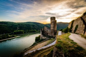 Burg Ehrenfels, Rheinsteig