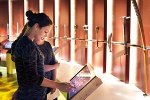 Die Olympische Flamme im Olympischen Museum in Lausanne, Schweiz
