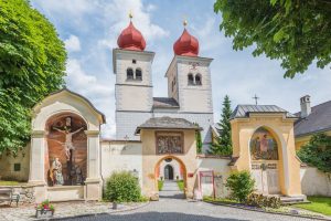 Stift Millstatt, Klosterkirche