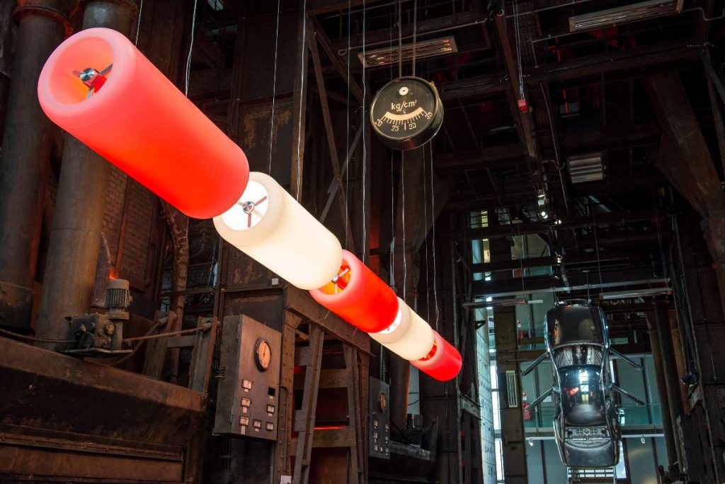 „D2V2“ Licht-Installation im Red Dot Design Museum Essen