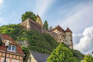 Schloss Hellenstein in Heidenheim an der Brenz - Albschäferweg