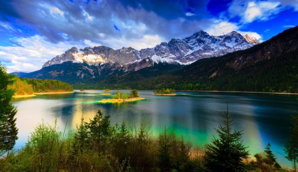 Zugspitze mit Eibsee