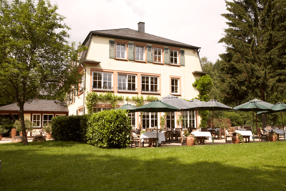 RÜSSELs Landhaus in Naurath (Wald)