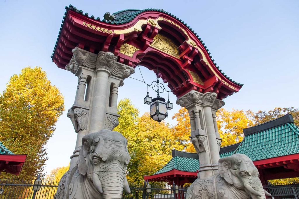 Elefantentor des Zoos Berlin - Zoos Deutschland