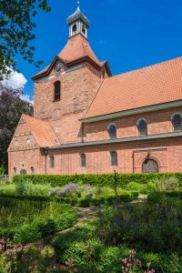 St. Johanniskirche in Oldenburg in Holstein - Mönchsweg