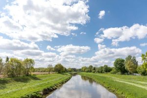 Landschaft am Fluss Hase - Else-Werre-Radweg