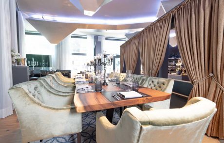 richters-fine-dining-big-table Großer Tisch im Richters Fine Dining Stuttgart