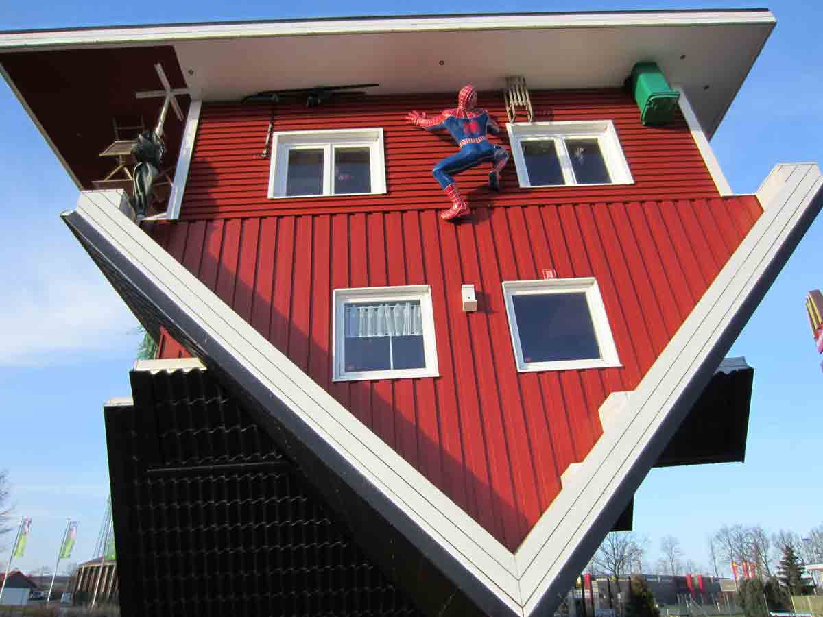 Das Verrückte Haus in der Lüneburger Heide