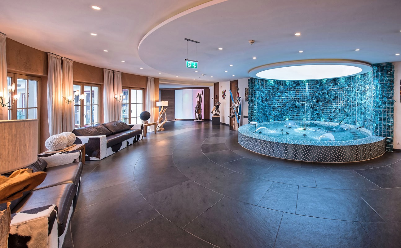 Alpenrose Lobbybrunnen Lobbybrunnen in der Alpenrose