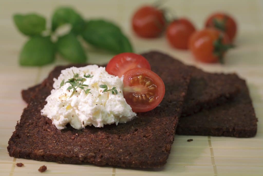 Pumpernickel mit Frischkäse