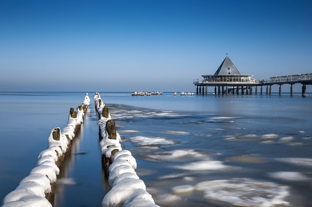 Seebrücke Heringsdorf Usedom im Winter