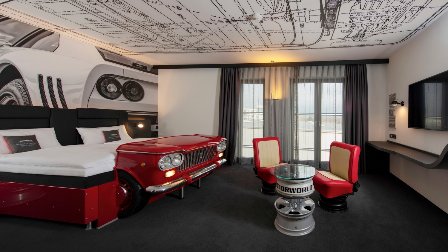 Themenzimmer Themenzimmer V8 Hotel in Köln
