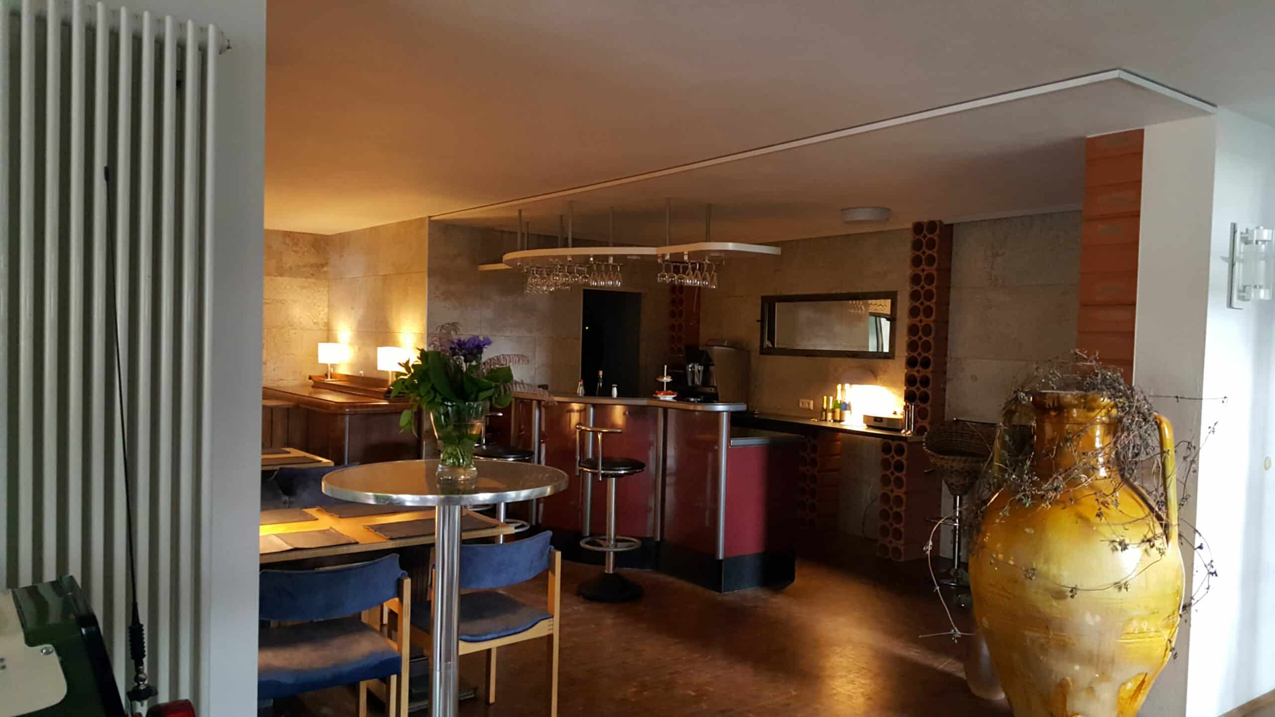 Bar im Hotel Kreuzbergbaude, Markersdorf