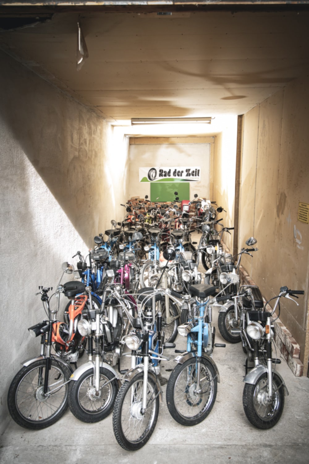 Mofas Rad der Zeit Mofas bei Rad der Zeit