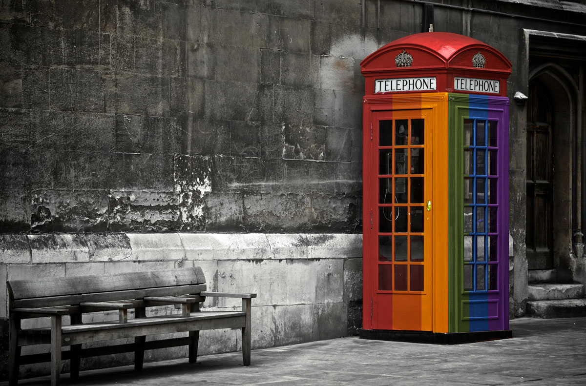 London-Telefonzelle-Regenbogen London-Telefonzelle-Regenbogen