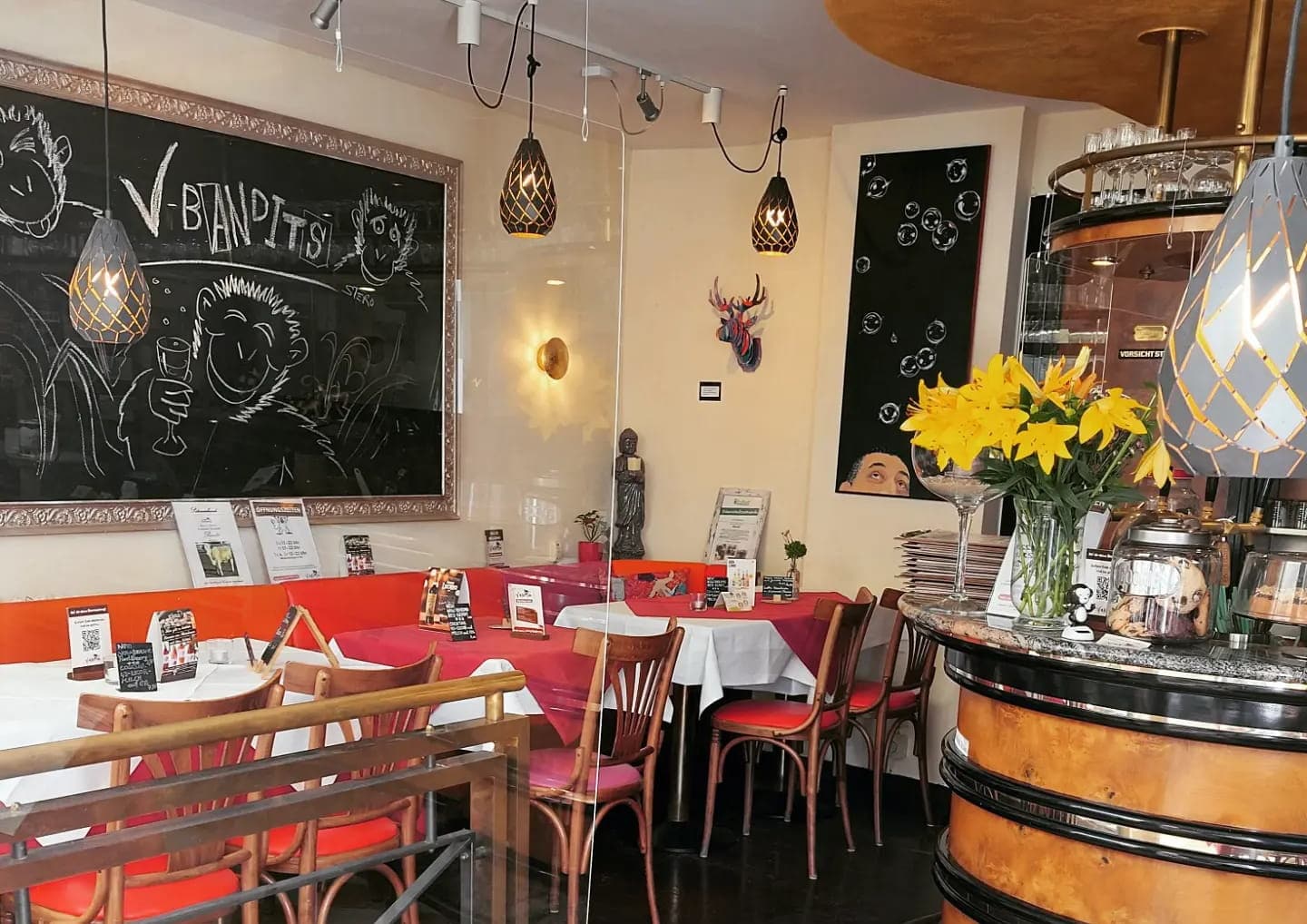 V-Bandits innen - die besten veganen Restaurants BW