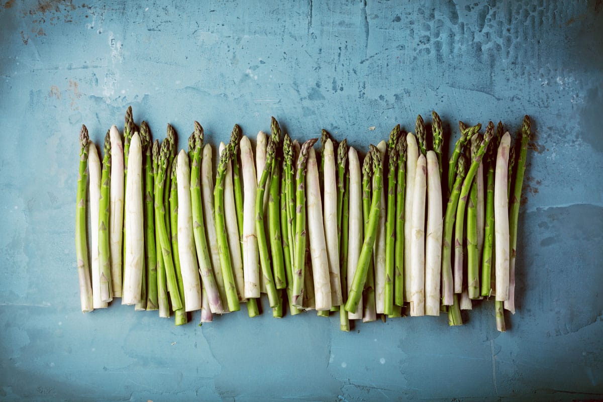 Spargel-gruen-weiss