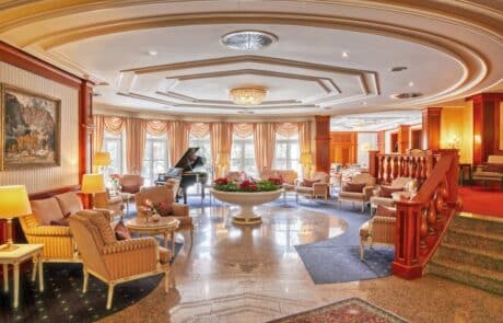 Lobby Lobby