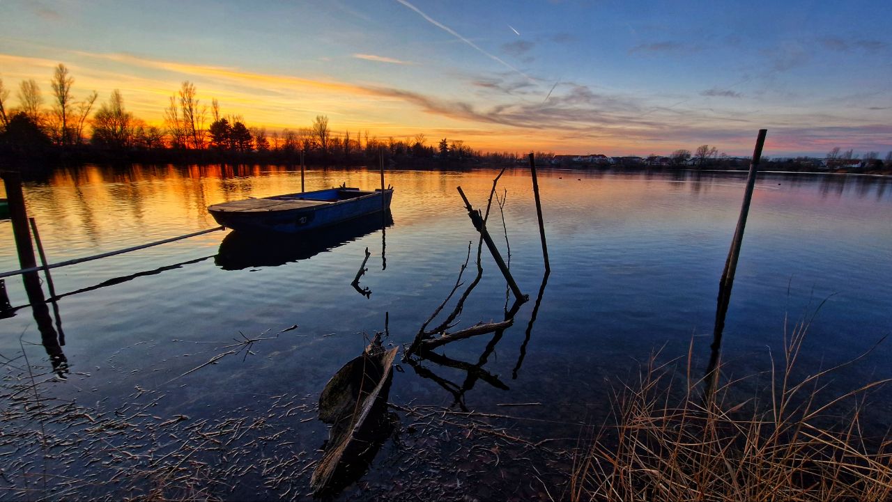 Grosspartweiher im Abendlicht