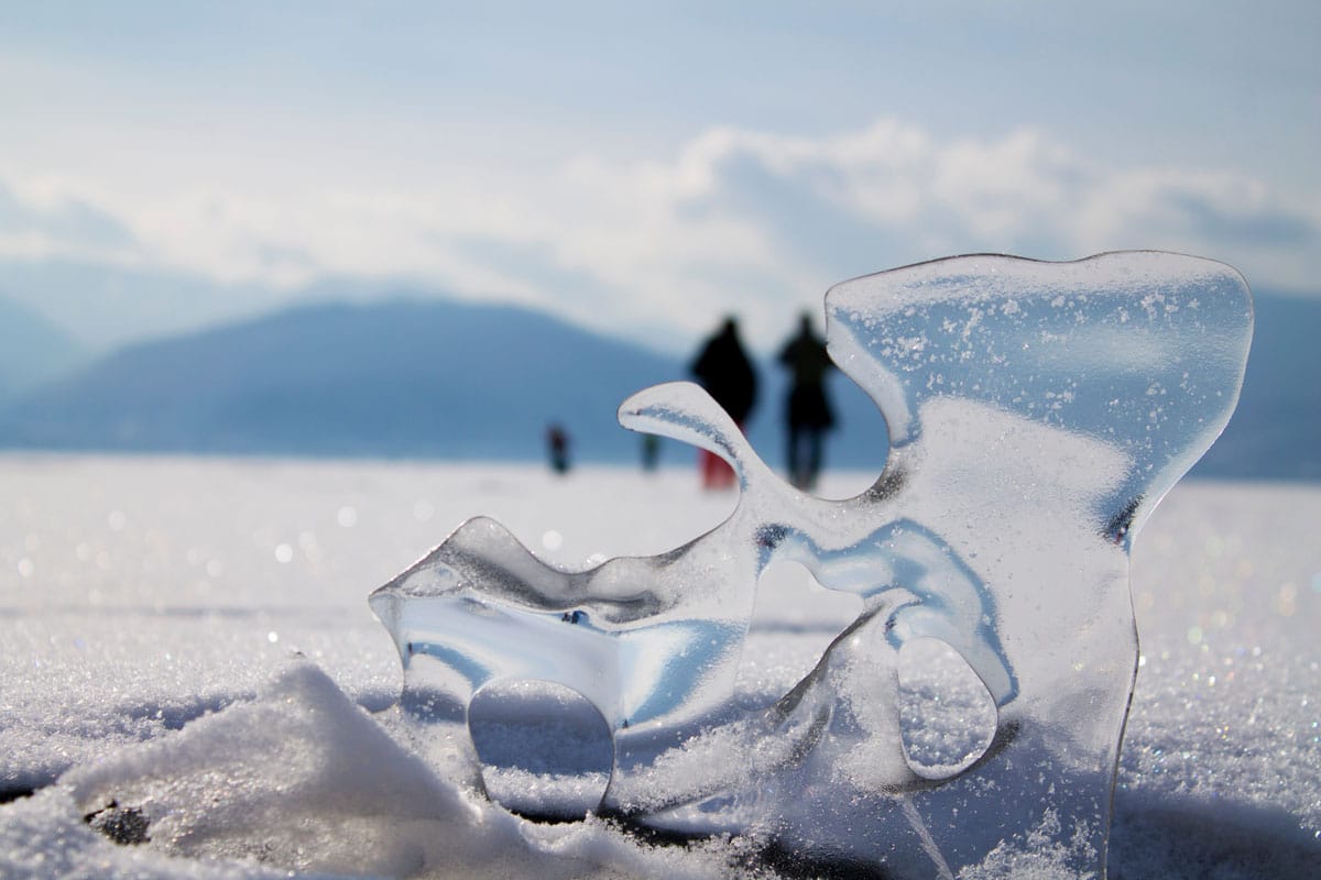 ZugefrorenerSee_Eislauf