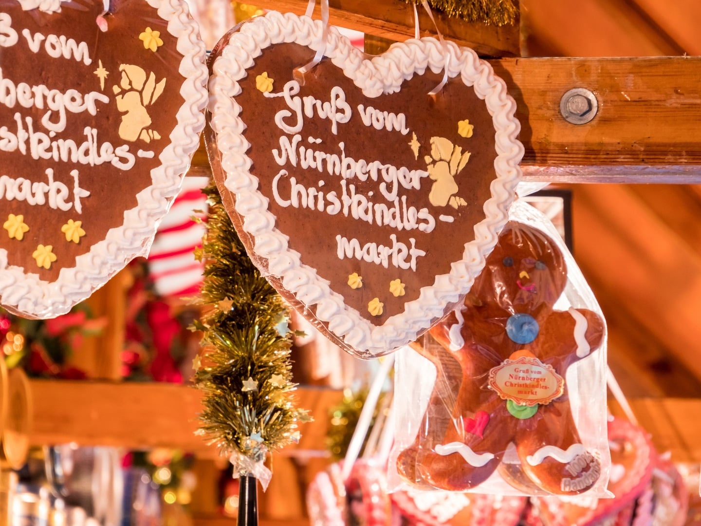 Gruß vom Nürnberger Christkindlesmarkt Lebkuchen Herz Lebkuchenherzen auf dem Nürnberger Christkindlesmarkt