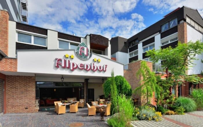 Patchworkhotel Alpenhof Augsburg, außen