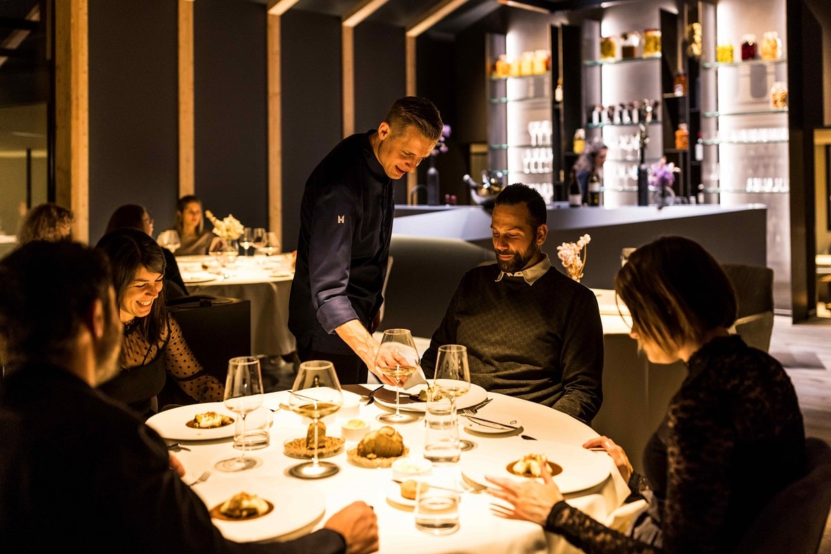 Hotel Weisses Kreuz Mals, Dining