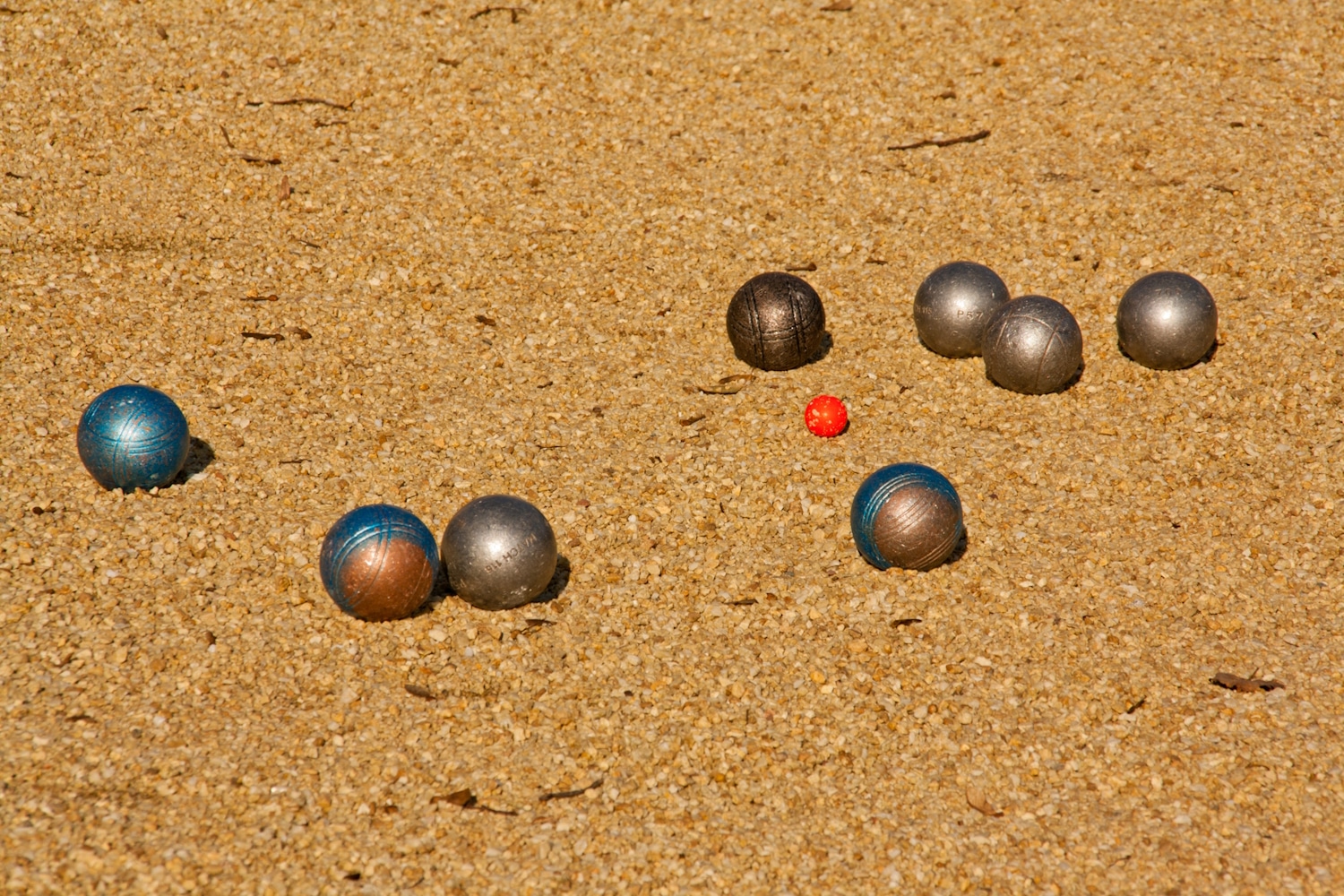 Bouleplatz Bouleplatz mit Boccia Kugeln