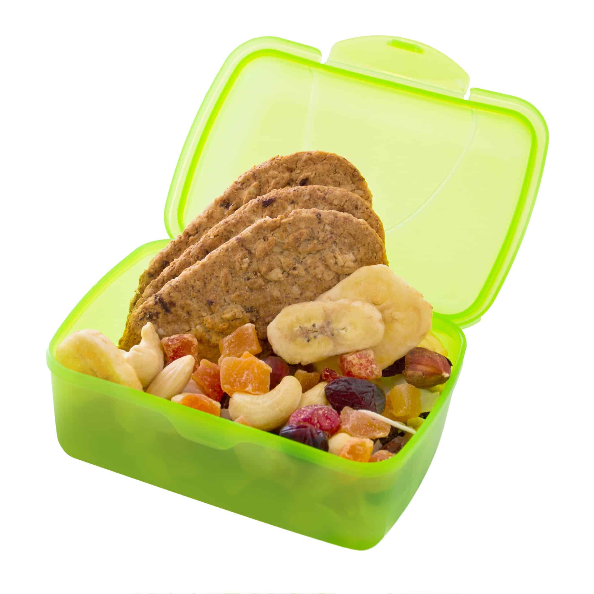 Healthy snack – box Nüsse, Trockenfrüchte und Vollkornkekse in hellgrüner Tupperdose