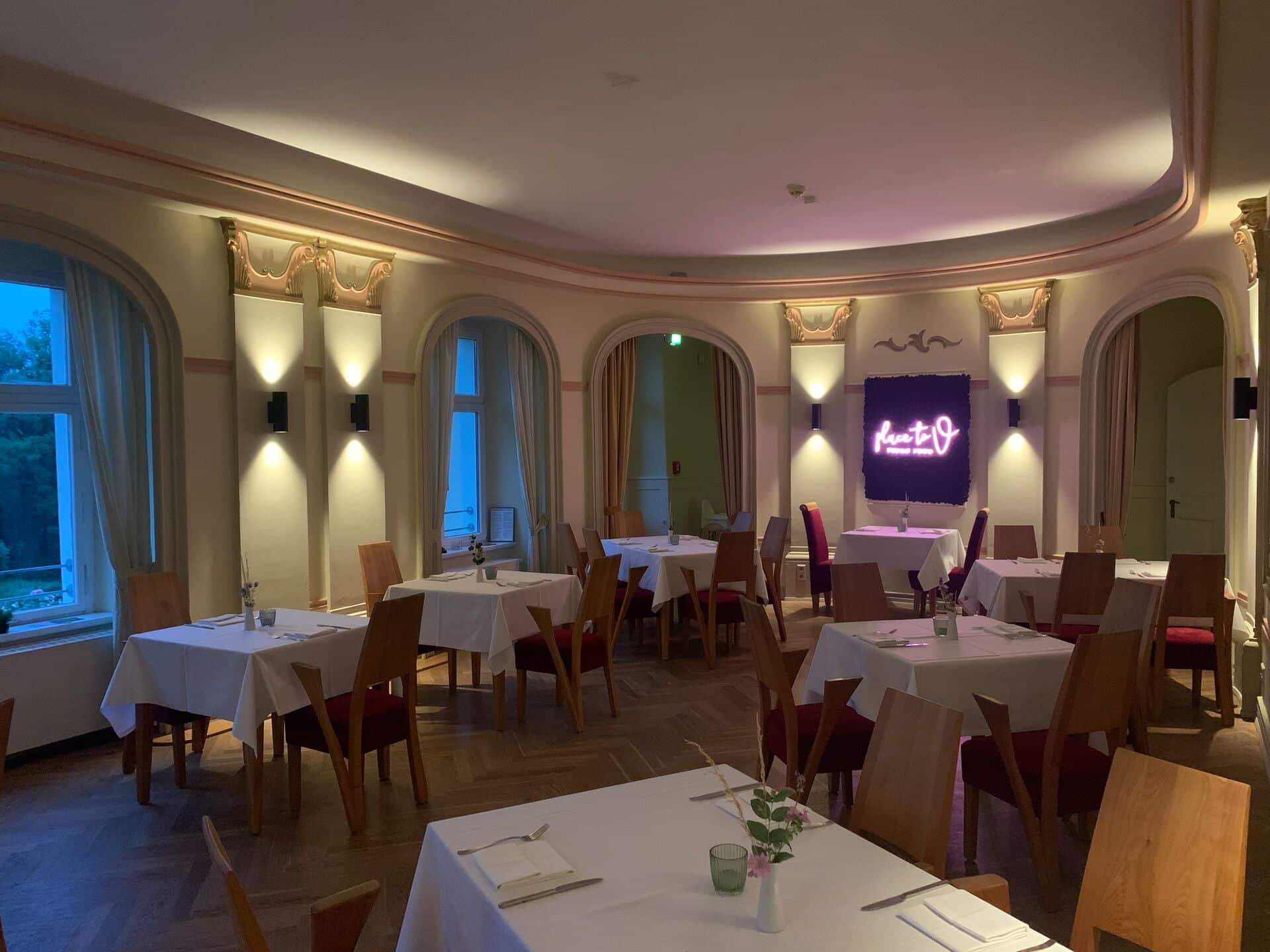 Restaurant Place to